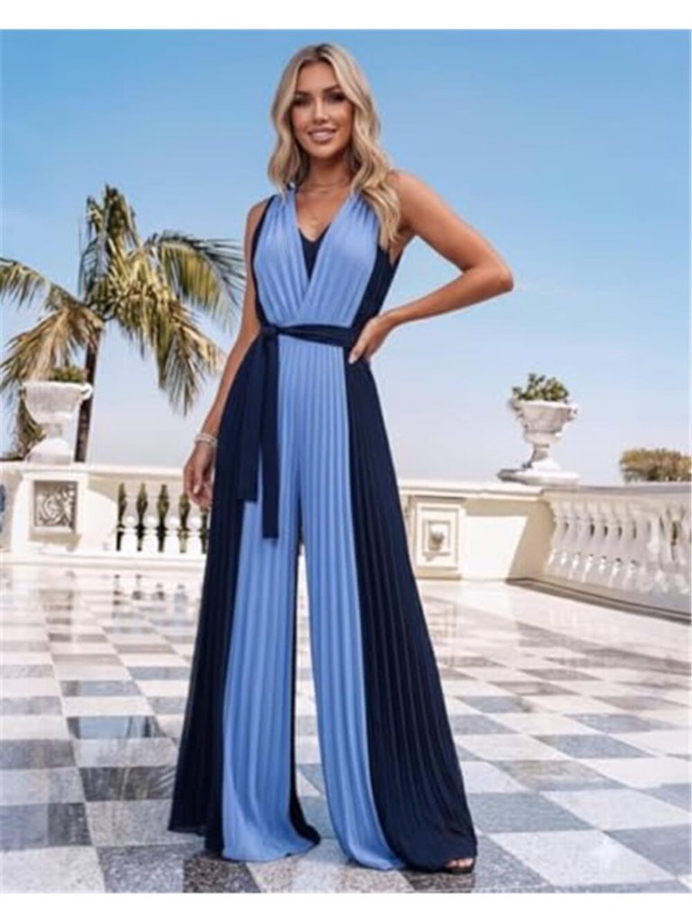 Women's Sleeveless Color-Blocked Jumpsuit Casual Romper - Picture 6 of 7
